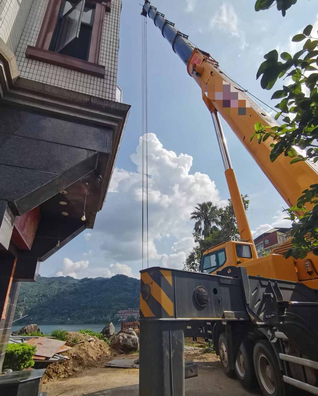 昆山市8-100吨吊车出租价格
